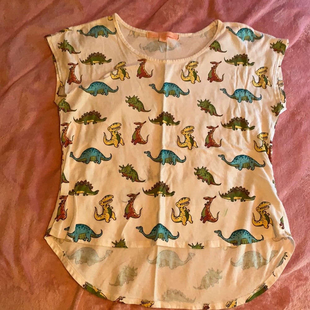 white shirt with dinosaurs on it for $5